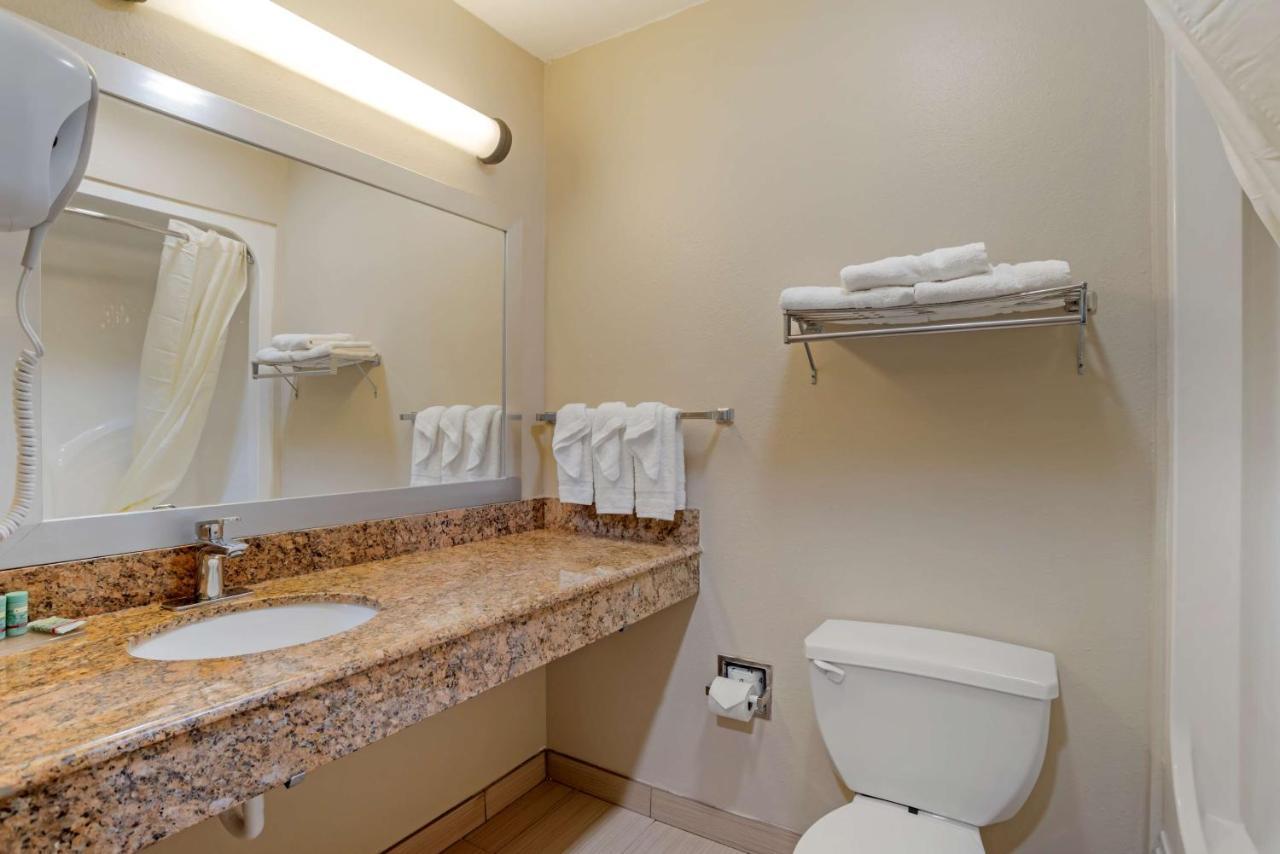 Best Western Ville Platte Esterno foto