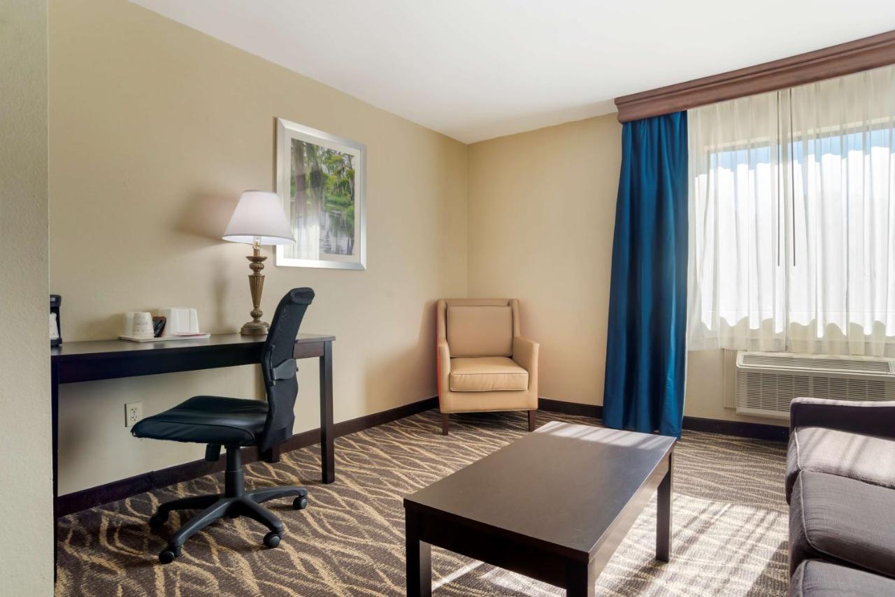 Best Western Ville Platte Esterno foto