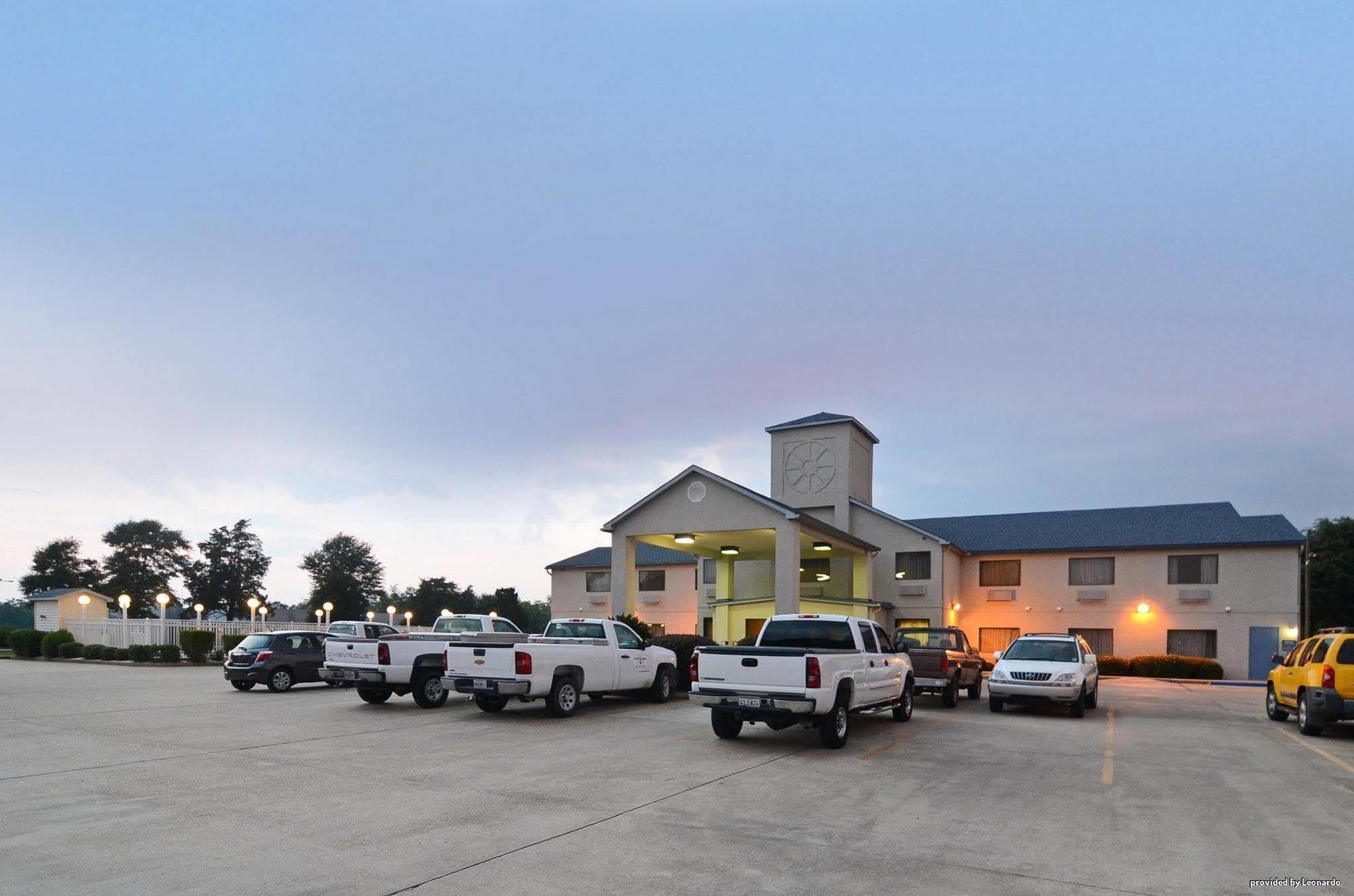 Best Western Ville Platte Esterno foto